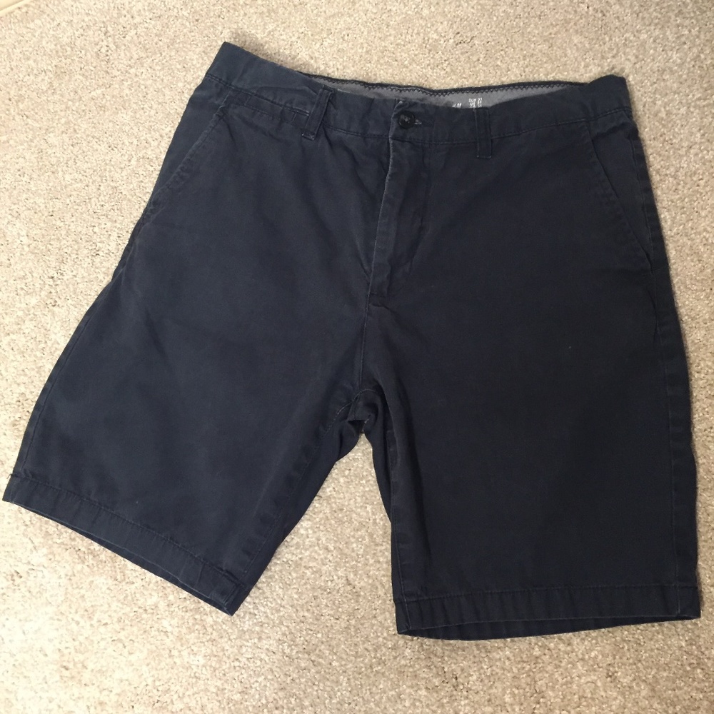 Men's H&M L.O.G.G. Navy Flat Front Shorts, 31